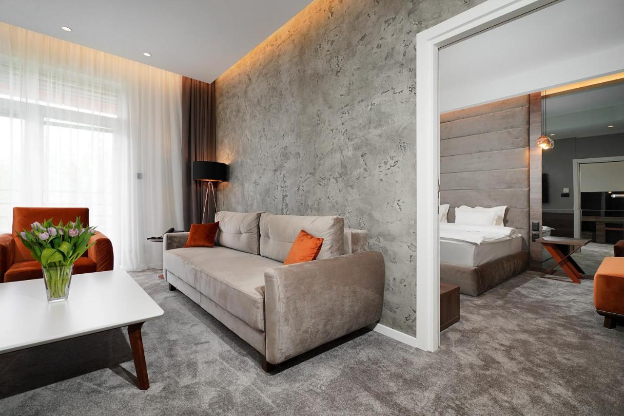 Hotel Srbija Lux Stara Pazova Dış mekan fotoğraf