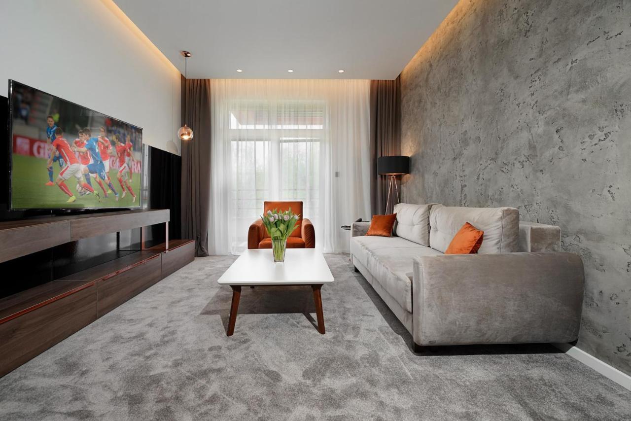 Hotel Srbija Lux Stara Pazova Dış mekan fotoğraf
